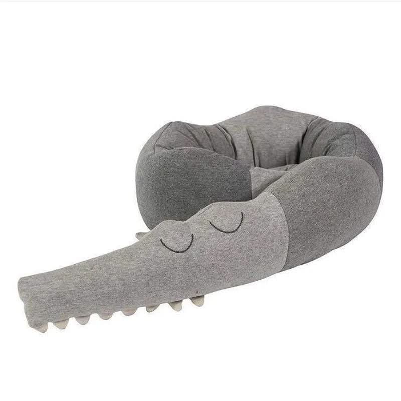 Tour de lit crocodile en peluche - Choupinoo