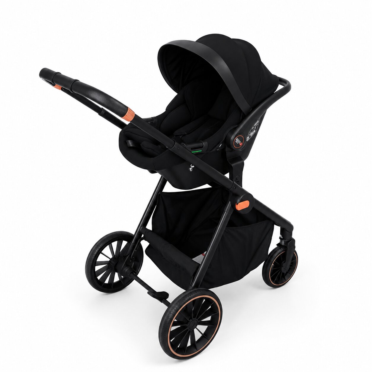 Poussette BabyVoyage 4-en-1 coloris noir avec siege auto installe sur le chassis, vue trois quarts avant sur fond blanc - Choupinoo