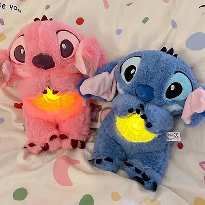 “Stitch Rose Cœur Tranquille – Doudou Apaisant à Respiration Douce”