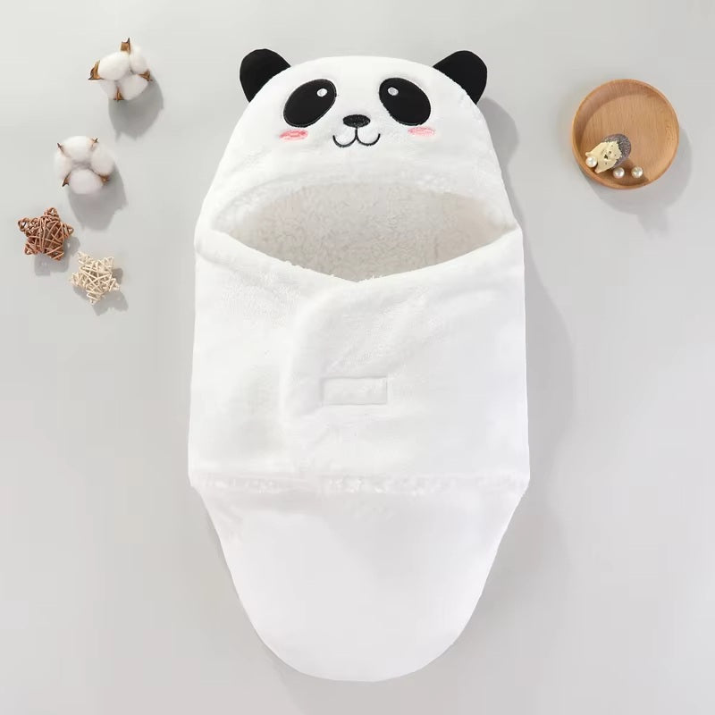 Gigoteuse bébé hiver blanc capuche panda brodée sourire vue produit seul fond gris décoration coton et bois - Choupinoo