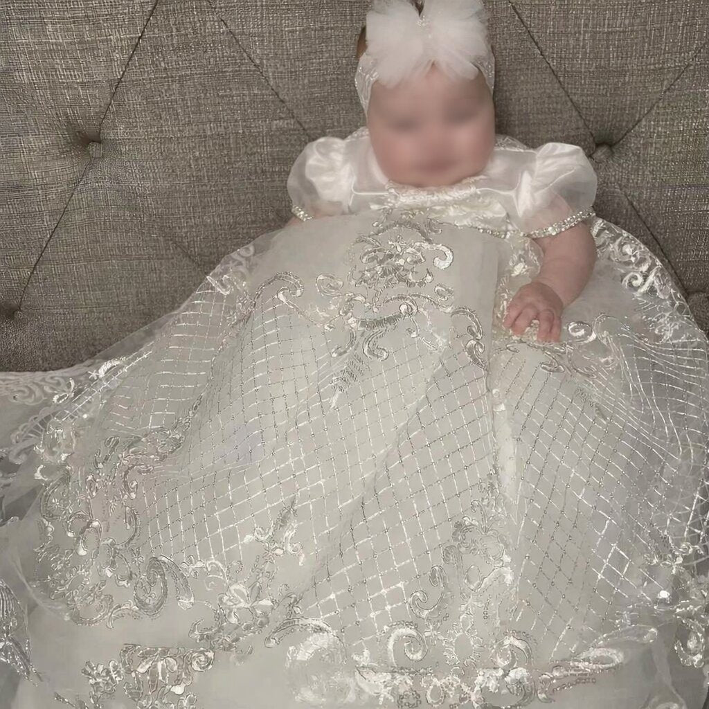 Robe Baptême Bébé – Broderies Baroques & Tulle Scintillant - Choupinoo
