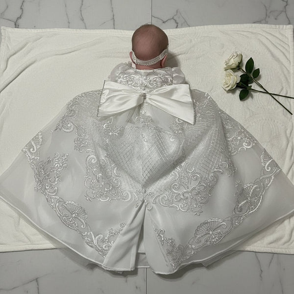 Robe Baptême Bébé – Broderies Baroques & Tulle Scintillant - Choupinoo