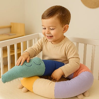 Tour de lit crocodile en peluche - Choupinoo