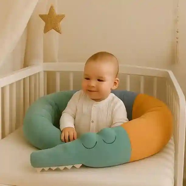 Tour de lit crocodile sécurisé en peluche - Choupinoo