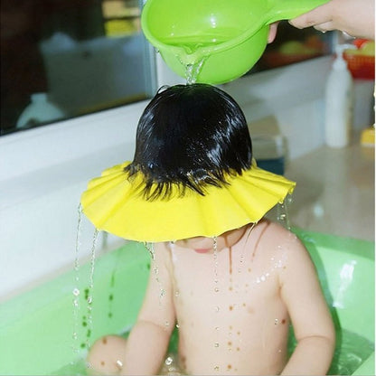 Visière chapeau pour douche bébé I ShampooCap™ - Choupinoo